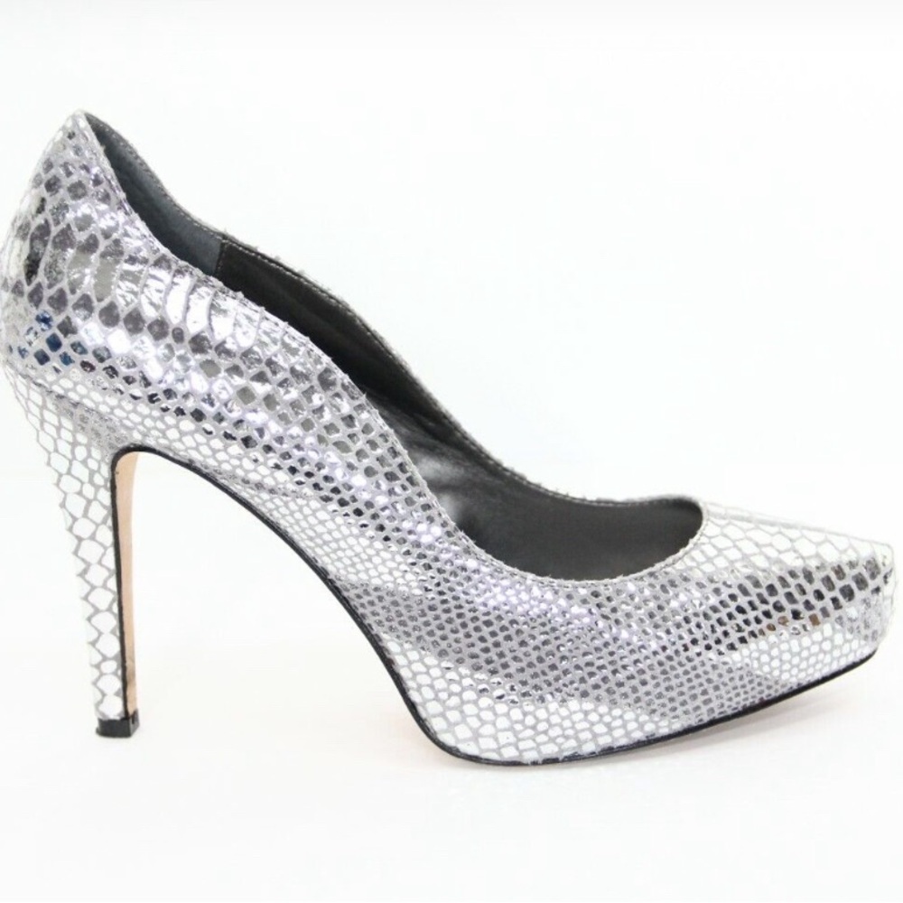 White House Black Market Heels 8.5 Women Stiletto Pumps Silver Shoes snake skin
